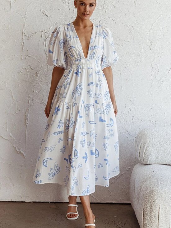 Selfie Leslie Dresses & Skirts - Selfie Leslie Summer Land V-Neckline Midi Dress US Size 6